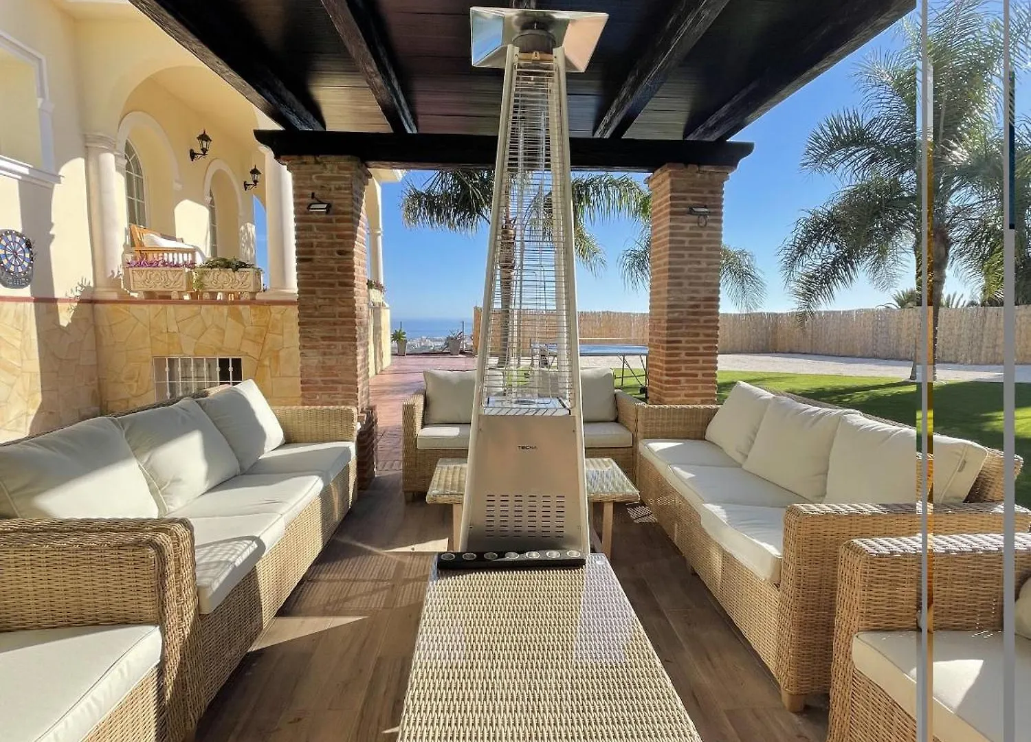 Malagasuite Villa Moriana ميخاس إسبانيا