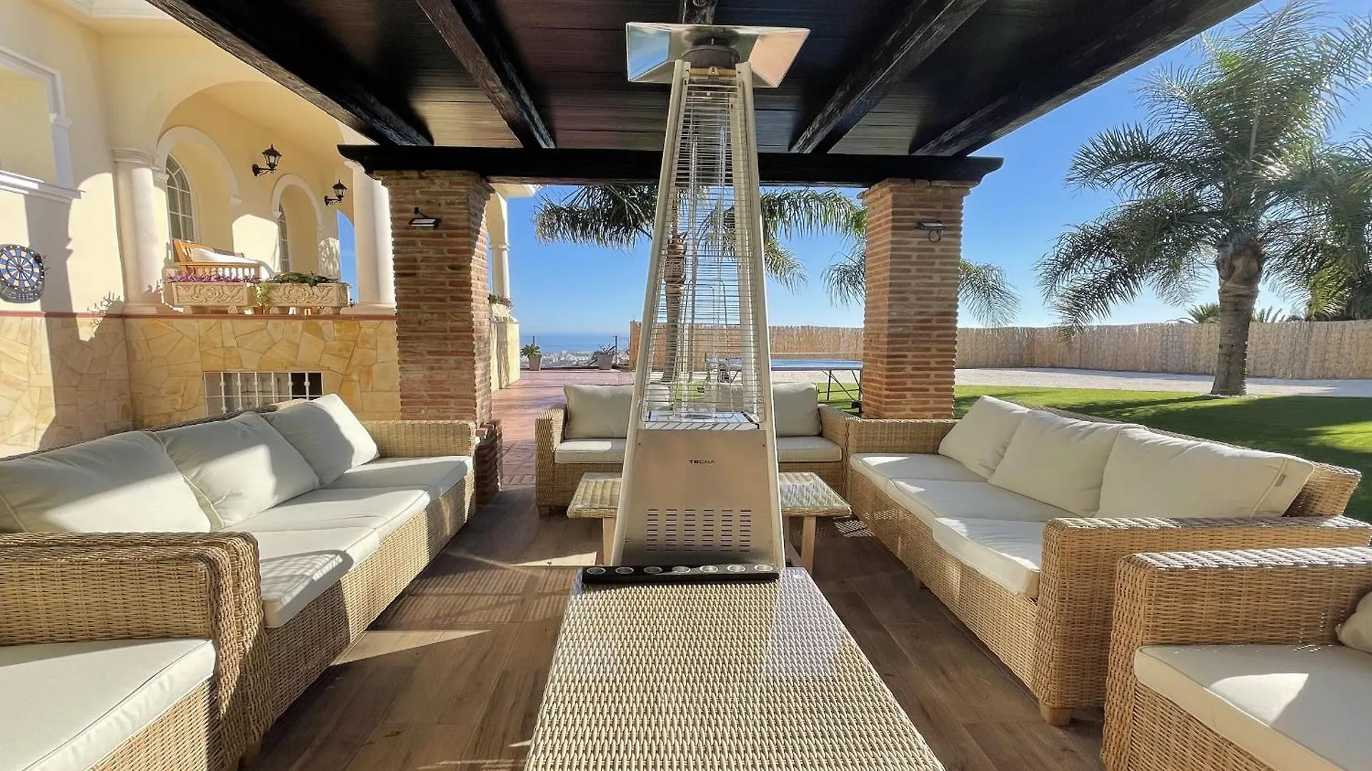 Malagasuite Villa Moriana ميخاس