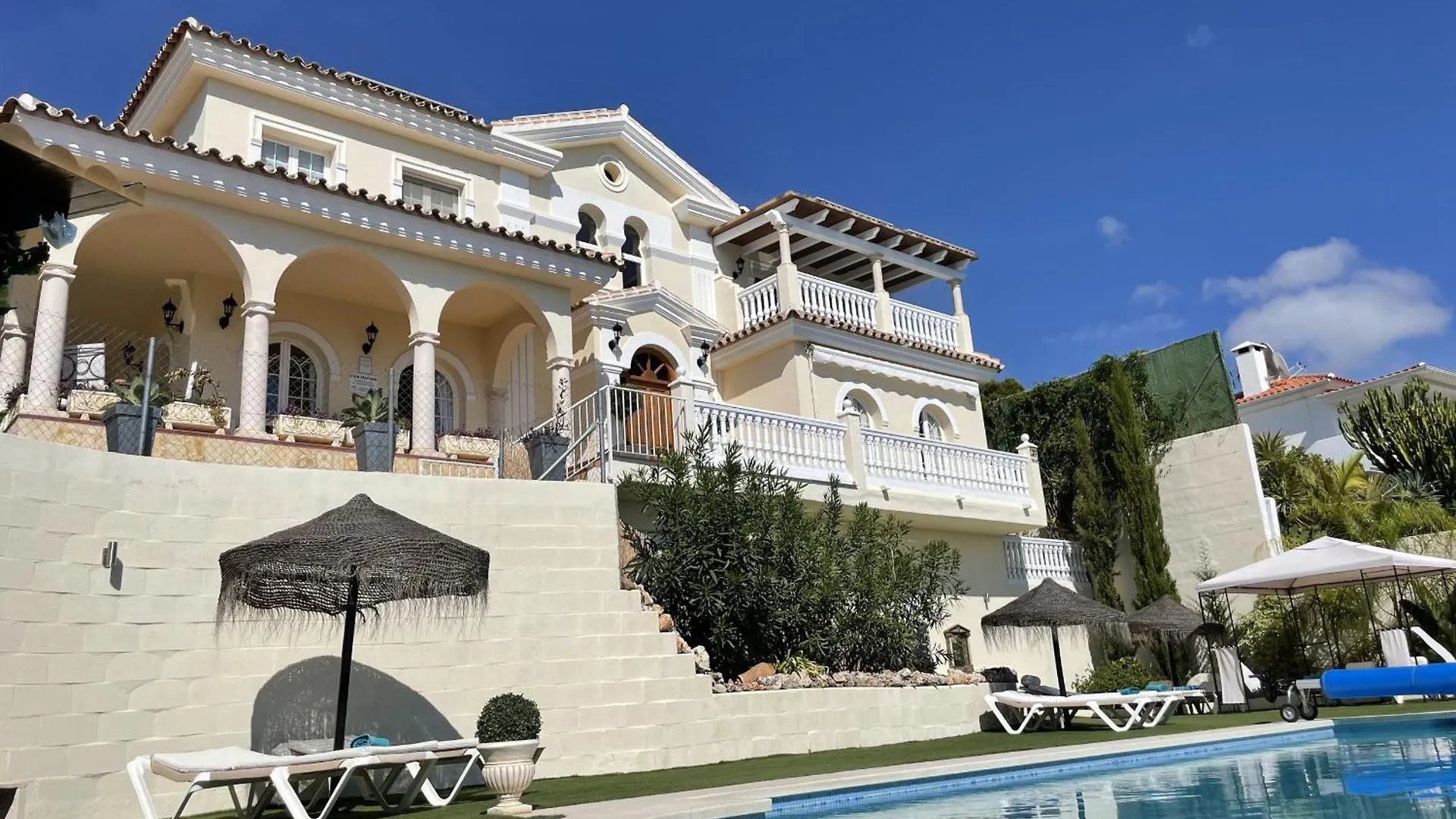 Malagasuite Villa Moriana ميخاس