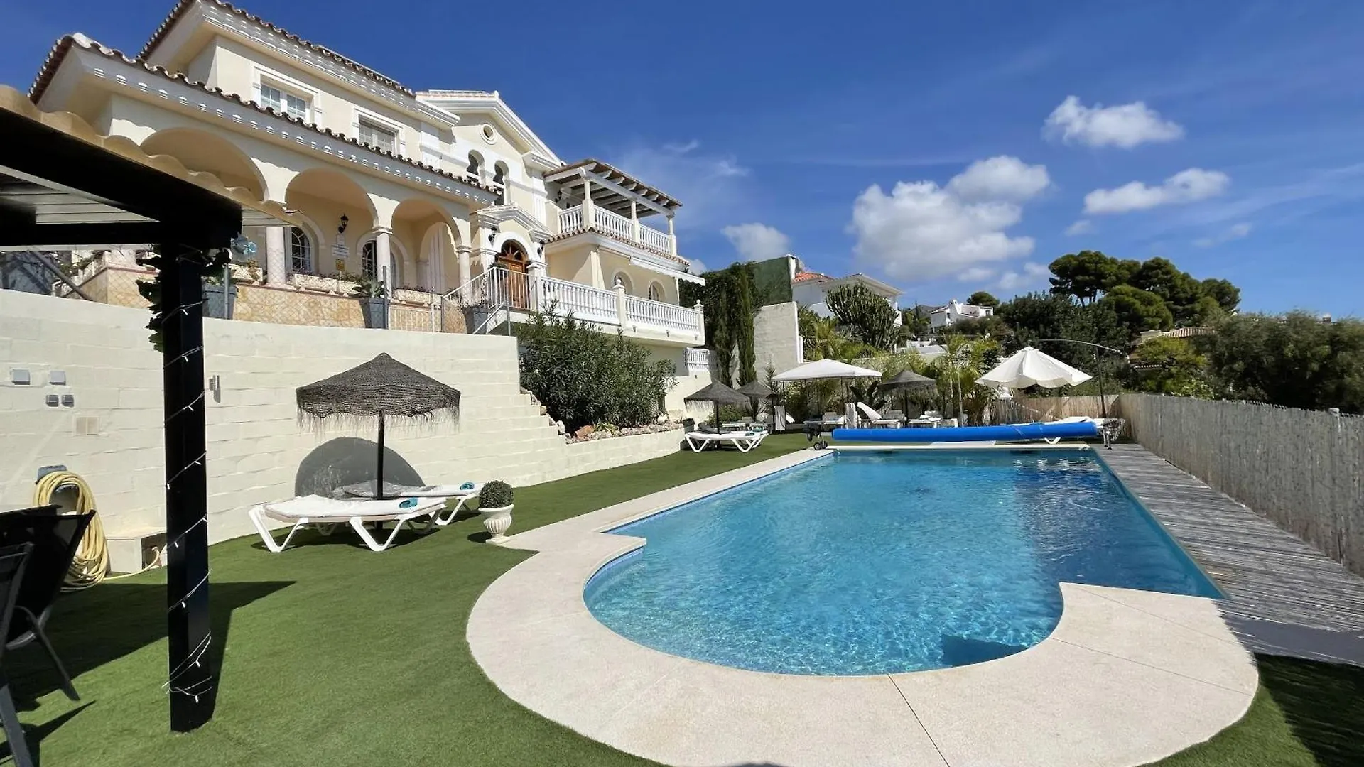 Malagasuite Villa Moriana ميخاس